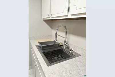 292 Pequot Avenue #4E, New London, CT 06320 - Photo 9