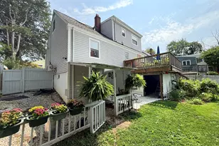 165 Greenfield Dr, Bridgeport, CT 06608 - Photo 3