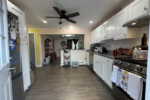 165 Greenfield Dr, Bridgeport, CT 06608 - Photo 21