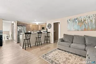 2 Oak Forest Dr, Manchester, CT 06042 - Photo 3