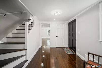 38 Roberts Lane, West Hartford, CT 06107 - Photo 3