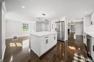 38 Roberts Ln, West Hartford, CT 06107 - Photo 11