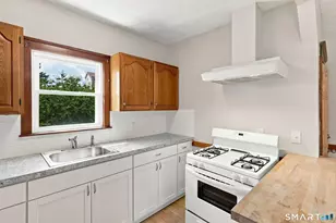 126 Booth St, New Britain, CT 06053 - Photo 9