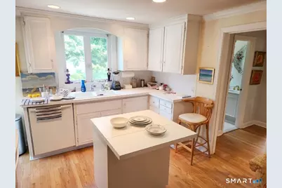 68 Farmingdale Road, Wethersfield, CT 06109 - Photo 13