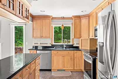 40 Rockledge Drive, Avon, CT 06001 - Photo 23