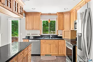 40 Rockledge Dr, Avon, CT 06001 - Photo 23