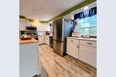 5 Depietro Drive, East Hartford, CT 06118 - Photo 3