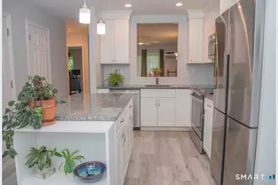 8 Knoll Lane #8, Simsbury, CT 06089 - Photo 5