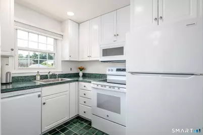 114 Heritage Hill Road #C, New Canaan, CT 06840 - Photo 11