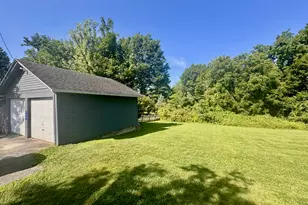595 N Main St, Suffield, CT 06078 - Photo 31