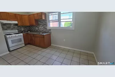 279 Captain Thomas Boulevard #1st Fl, West Haven, CT 06516 - Photo 5