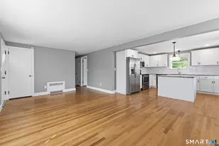 314 W Hill Rd, Newington, CT 06111 - Photo 9