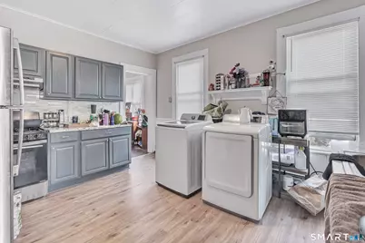 196 Blatchley Avenue, New Haven, CT 06513 - Photo 31