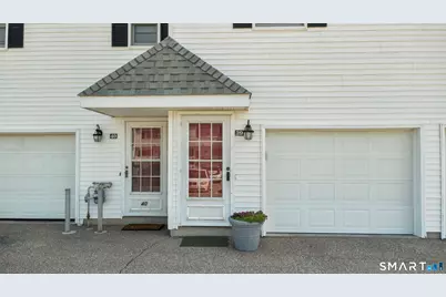 39 Commodore Commons #39, Derby, CT 06418 - Photo 1