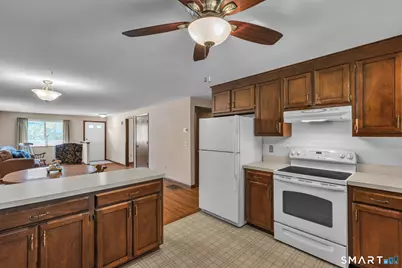 17 Oak Forest Drive #5, Manchester, CT 06040 - Photo 7