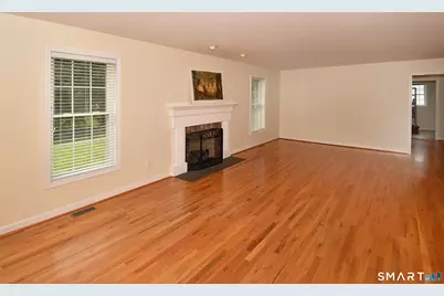 10 Coughlin Road, Manchester, CT 06040 - Photo 7