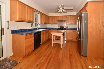 10 Coughlin Road, Manchester, CT 06040 - Photo 11