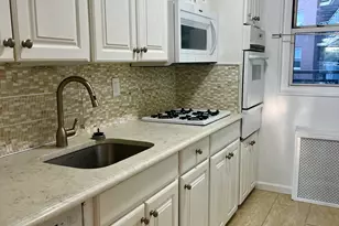 71 Strawberry Hill Ave, Stamford, CT 06902 - Photo 5