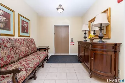 1 West Street #215, Simsbury, CT 06070 - Photo 3