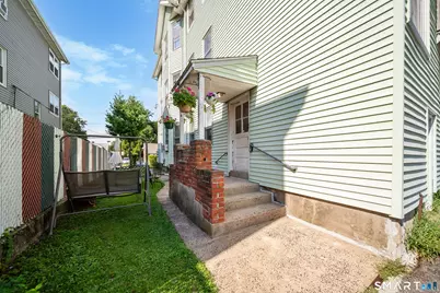 23 Thorniley Street, New Britain, CT 06051 - Photo 5