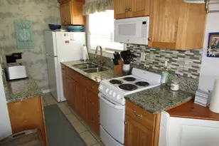 82 Old Colony Rd, Old Lyme, CT 06371 - Photo 9