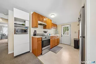 185 Oakland St, Stratford, CT 06615 - Photo 13