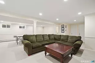 70 Chestnut Hill Ln, Stamford, CT 06903 - Photo 29