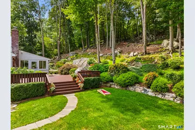70 Chestnut Hill Lane, Stamford, CT 06903 - Photo 33