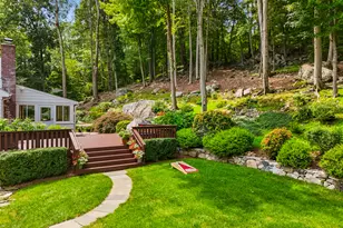 70 Chestnut Hill Ln, Stamford, CT 06903 - Photo 33