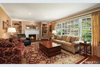 70 Chestnut Hill Lane, Stamford, CT 06903 - Photo 17