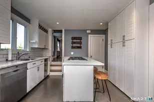 1 Nash Pl, Stamford, CT 06906 - Photo 7