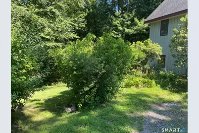 26 Eastwood Drive, Branford, CT 06405 - Photo 31