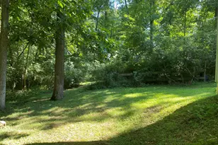 26 Eastwood Dr, Branford, CT 06405 - Photo 33