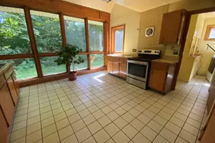 26 Eastwood Dr, Branford, CT 06405 - Photo 7