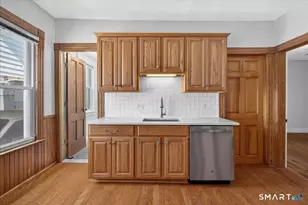 35 Tilton St, New Haven, CT 06511 - Photo 5