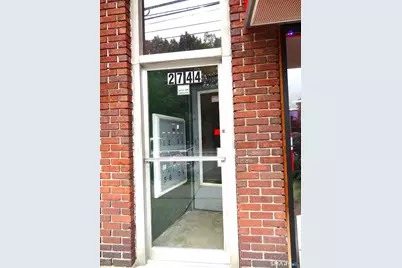 2744 Fairfield Avenue #7, Bridgeport, CT 06605 - Photo 15