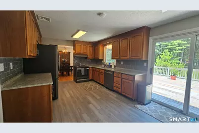 878 Manchester Road, Glastonbury, CT 06033 - Photo 9