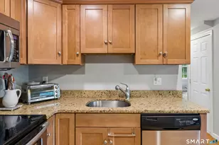 29 Poverty Hollow Rd, Newtown, CT 06470 - Photo 5