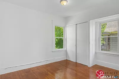 31 Smith Street, West Haven, CT 06516 - Photo 15