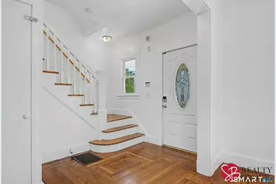 31 Smith Street, West Haven, CT 06516 - Photo 3