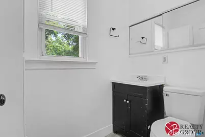 31 Smith Street, West Haven, CT 06516 - Photo 7