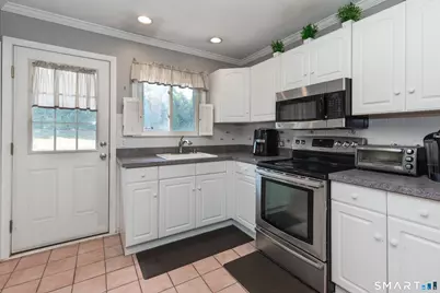 18 Harris Road, Ansonia, CT 06401 - Photo 3