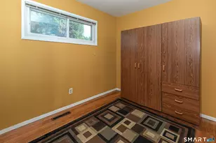 18 Harris Rd, Ansonia, CT 06401 - Photo 13