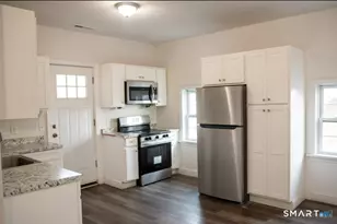 22 Brewster St, Waterbury, CT 06704 - Photo 1