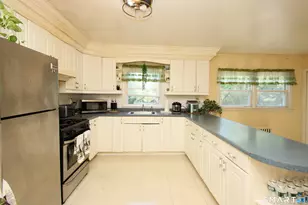 93 George St, Stamford, CT 06902 - Photo 13