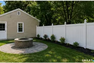 38 City Hill Ct, Naugatuck, CT 06770 - Photo 5