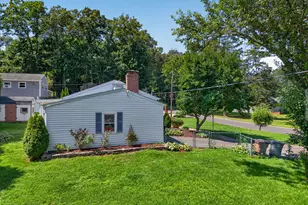 17 Sycamore Rd, East Lyme, CT 06357 - Photo 29