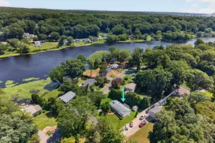 17 Sycamore Rd, East Lyme, CT 06357 - Photo 3