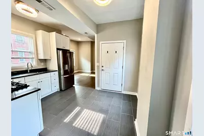 597 Chapel Street #2R, New Haven, CT 06511 - Photo 3