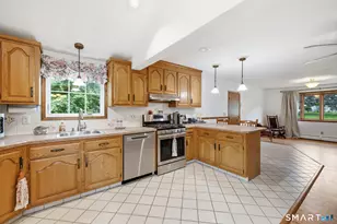 256 Fairlawn Dr, Torrington, CT 06790 - Photo 5